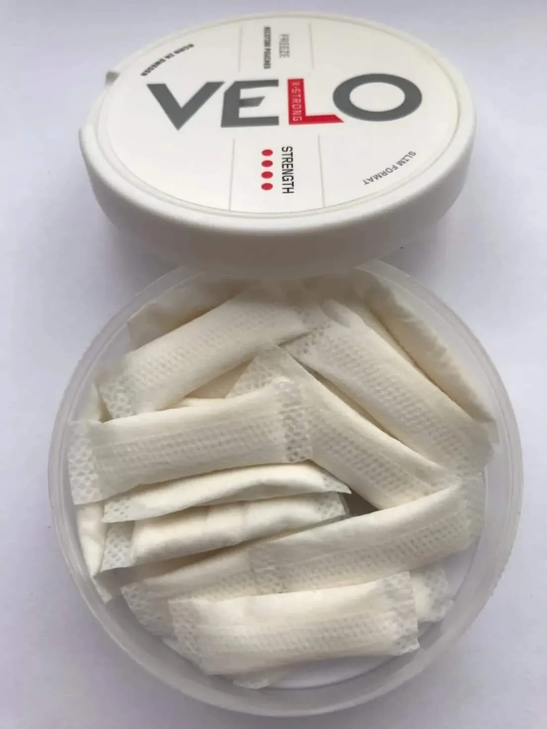 Жевательная смесь (снюс) VELO Freeze снюс вело